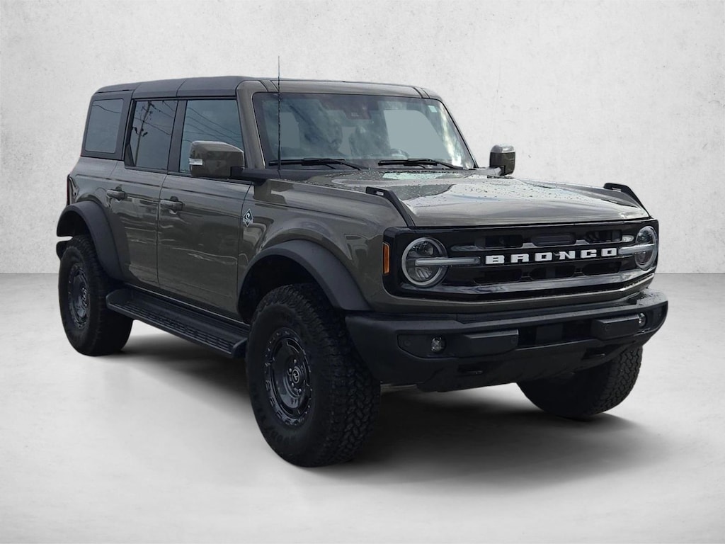 Used 2025 Ford Bronco Outer Banks SUV