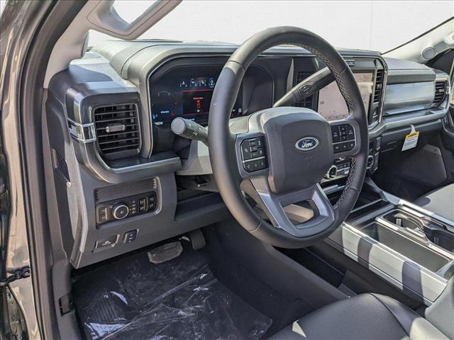 2025 Ford F-250 Lariat photo 3