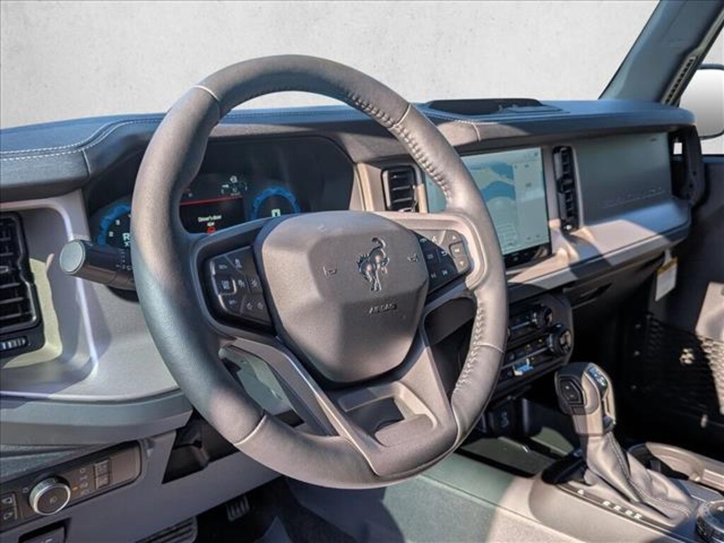 New 2025 Ford Bronco Outer Banks SUV