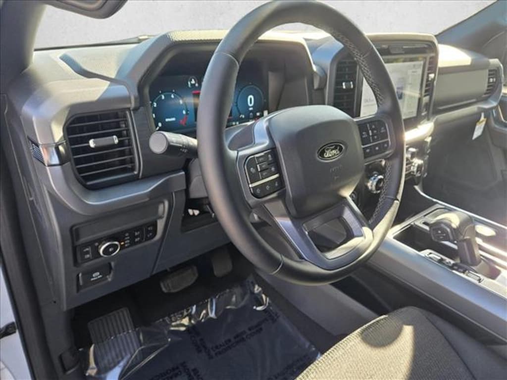 New 2025 Ford F-150 XLT Truck SuperCrew Cab