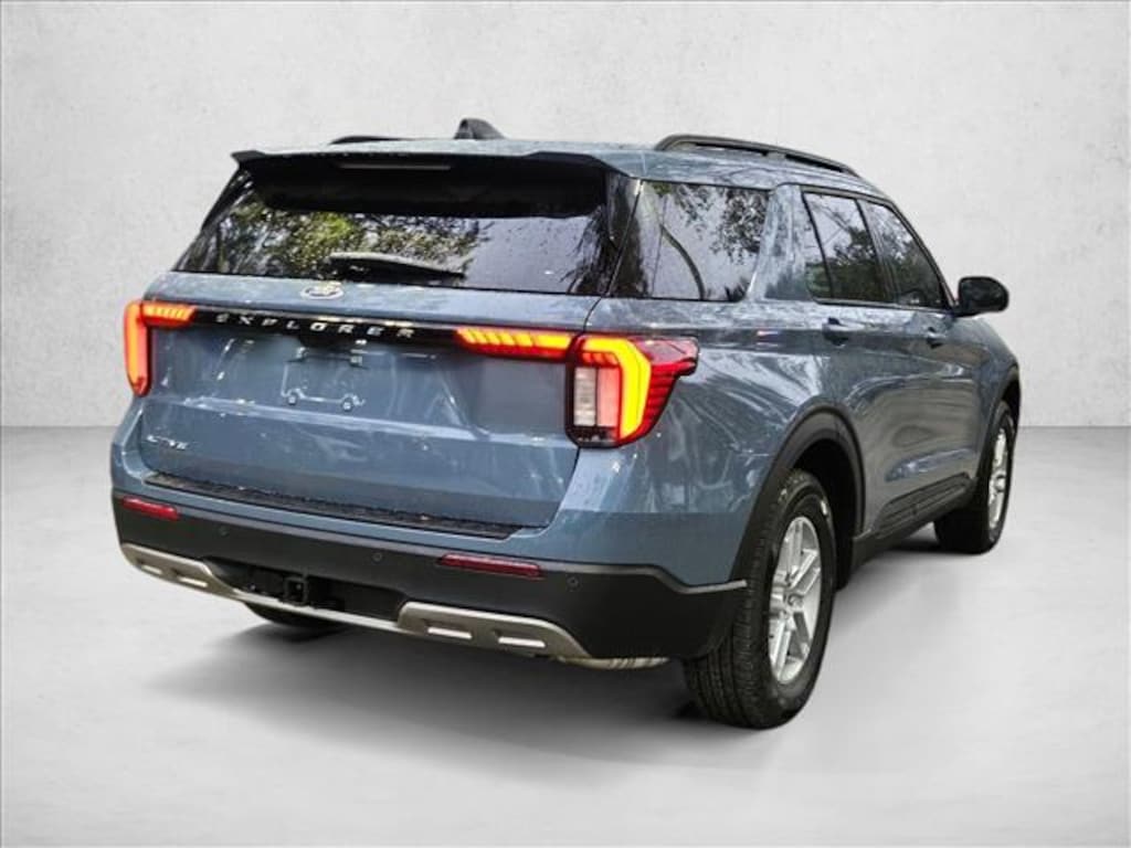 New 2026 Ford Explorer Active w/200A Pkg SUV