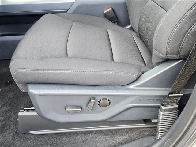 2025 Ford F-150 XLT photo 4