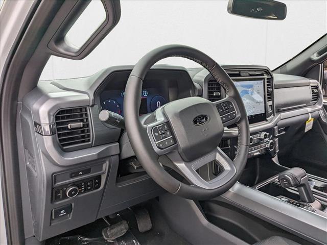 2025 Ford F-150 XLT photo 3