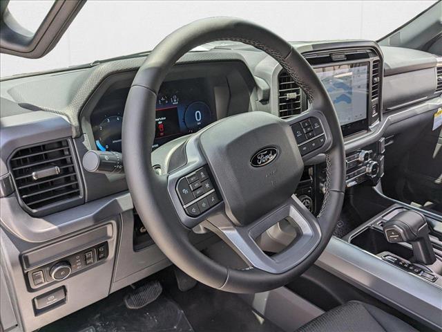 2025 Ford F-150 XLT photo 3