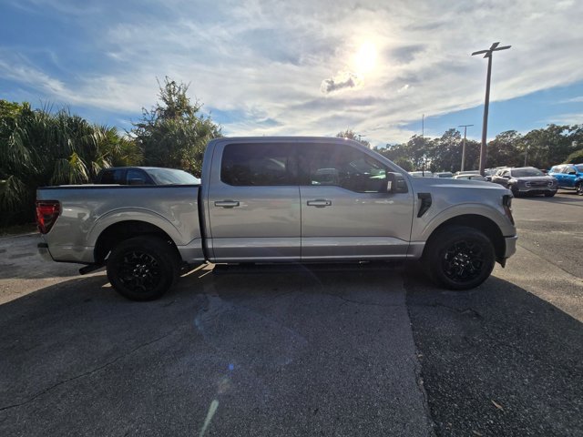 2024 Ford F-150 XLT photo 4