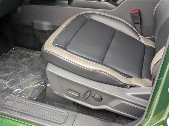 2025 Ford Bronco Outer Banks photo 4