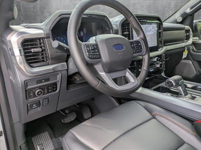2025 Ford F-150 Lariat photo 3