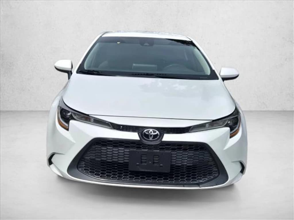 Used 2021 Toyota Corolla LE Sedan