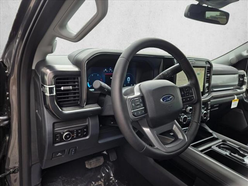 New 2026 Ford F-250 LARIAT Truck Crew Cab