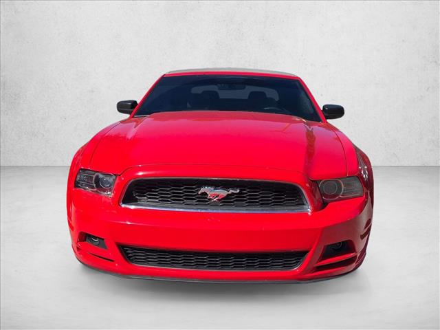 2014 Ford Mustang V6 Convertible photo 2