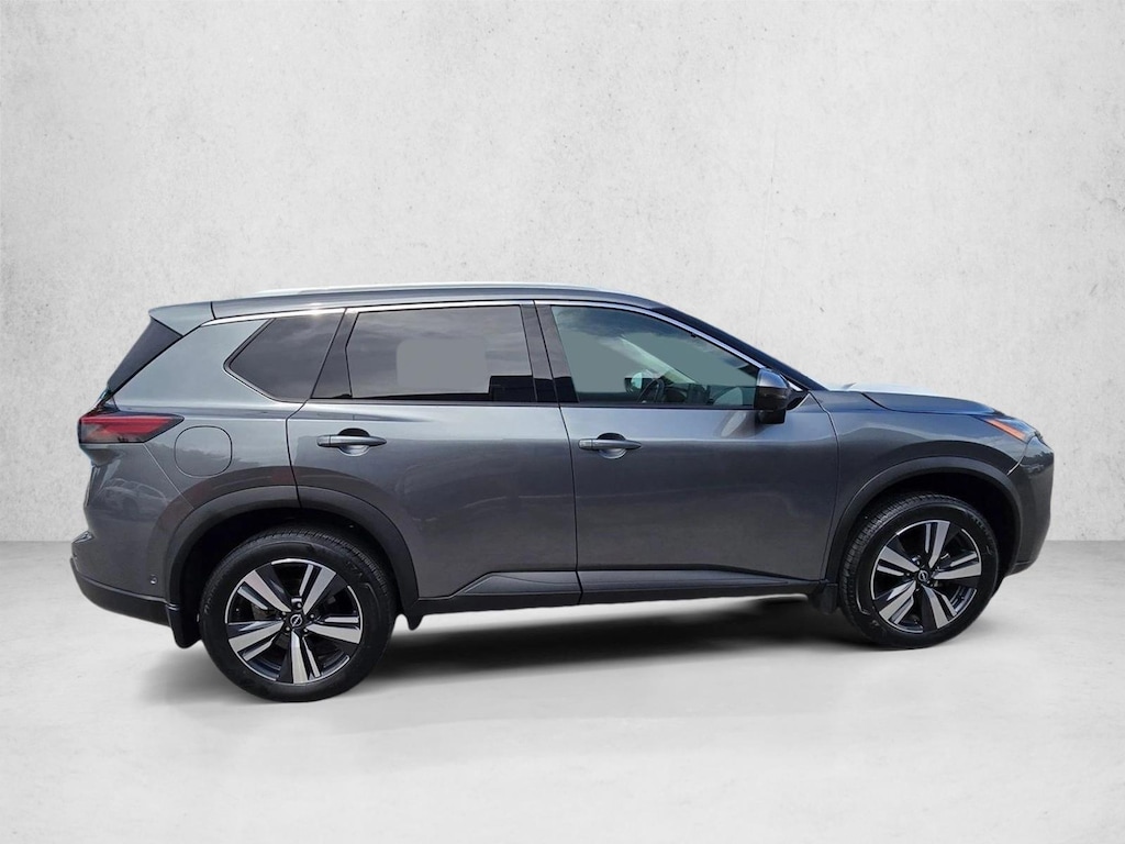 Used 2025 Nissan Rogue SL SUV