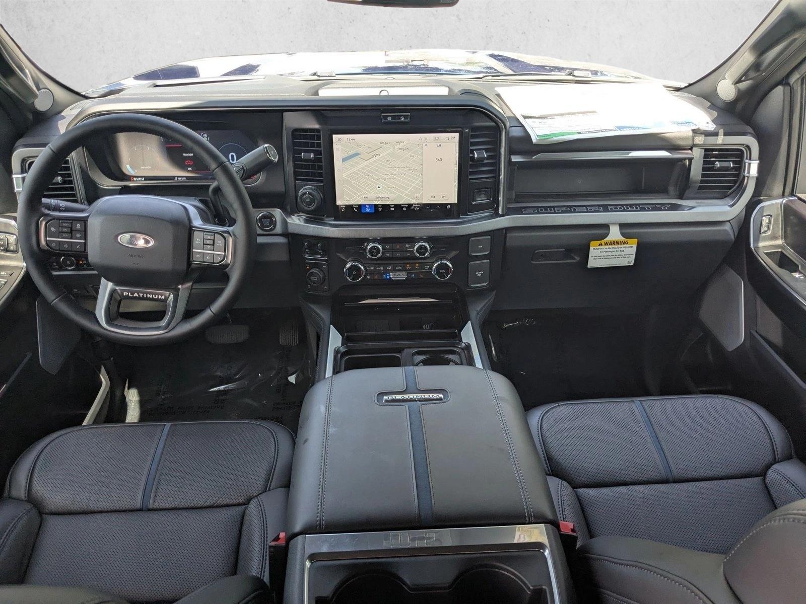 2026 Ford F-250 Super Duty Platinum - Photo 14