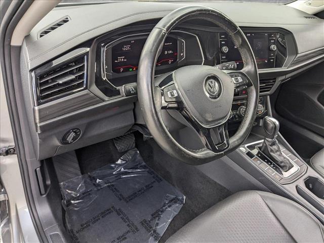 Image 10 of 2019 Volkswagen Jetta SEL Sedan