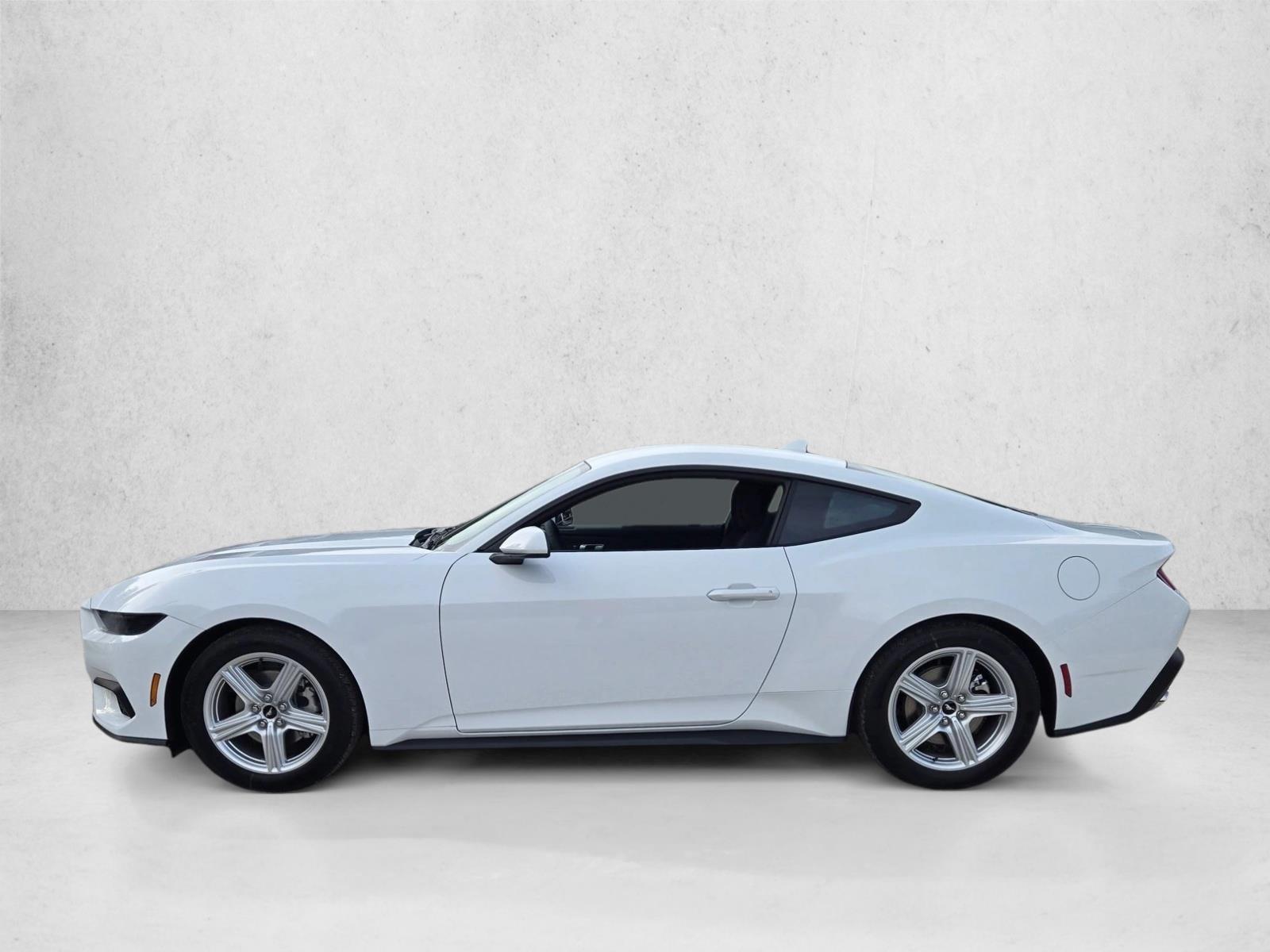 2026 Ford Mustang EcoBoost Fastback - Photo 5