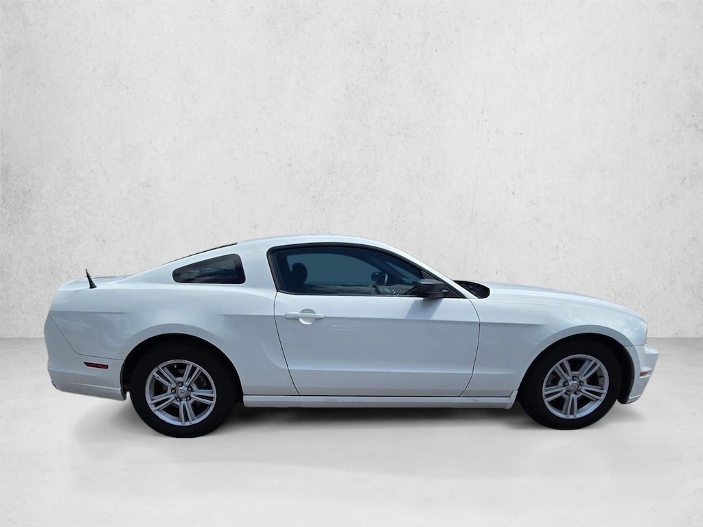 Used 2013 Ford Mustang V6 Coupe