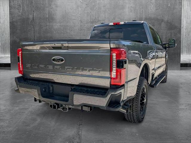 2025 Ford F-250 Lariat photo 2