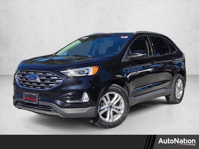2019 Ford Edge SEL's photo
