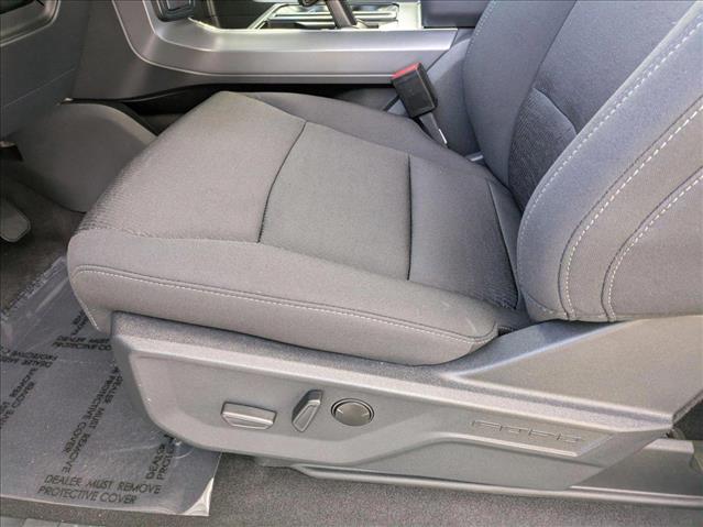 2025 Ford F-150 XLT photo 4