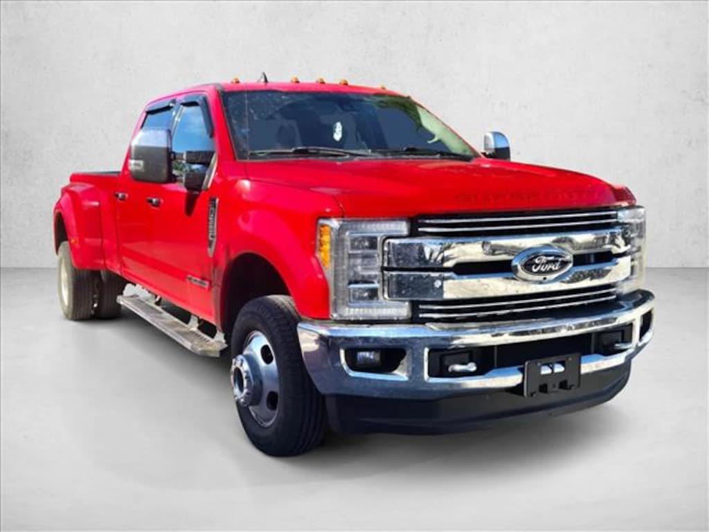 Used 2019 Ford F-350 LARIAT Truck Crew Cab
