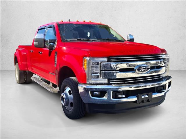 2019 Ford F-350 Lariat photo 2