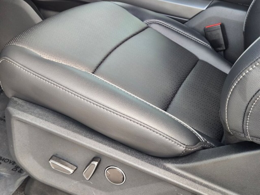 New 2025 Ford F-150 LARIAT Truck SuperCrew Cab