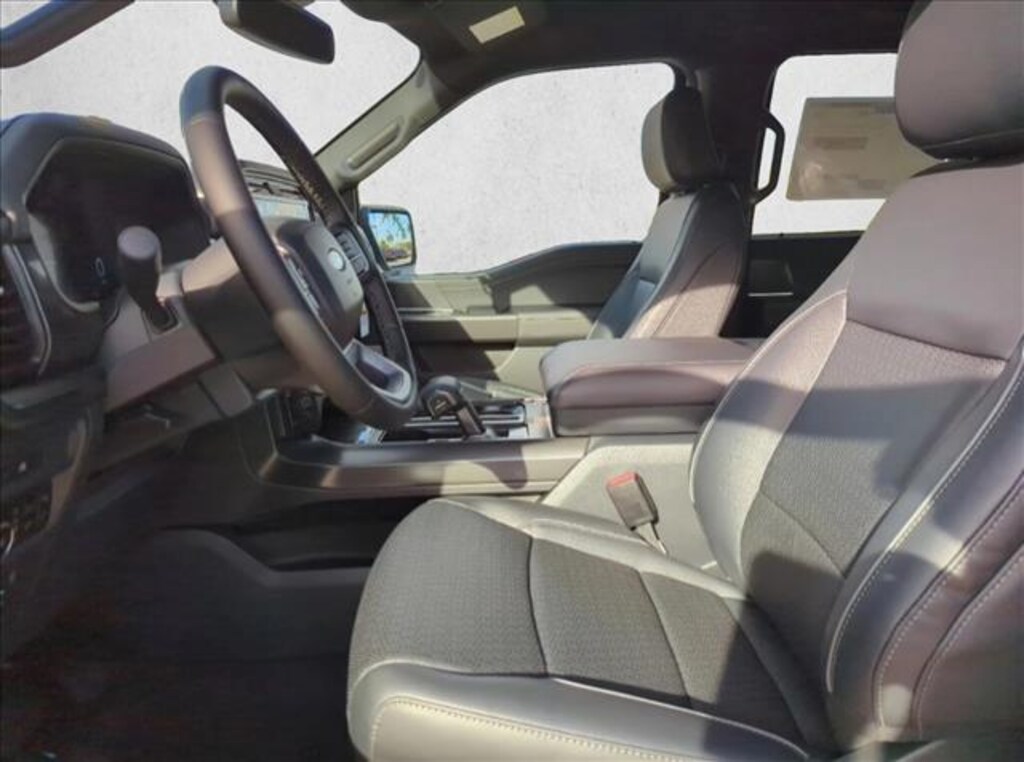 New 2025 Ford F-150 LARIAT Truck SuperCrew Cab