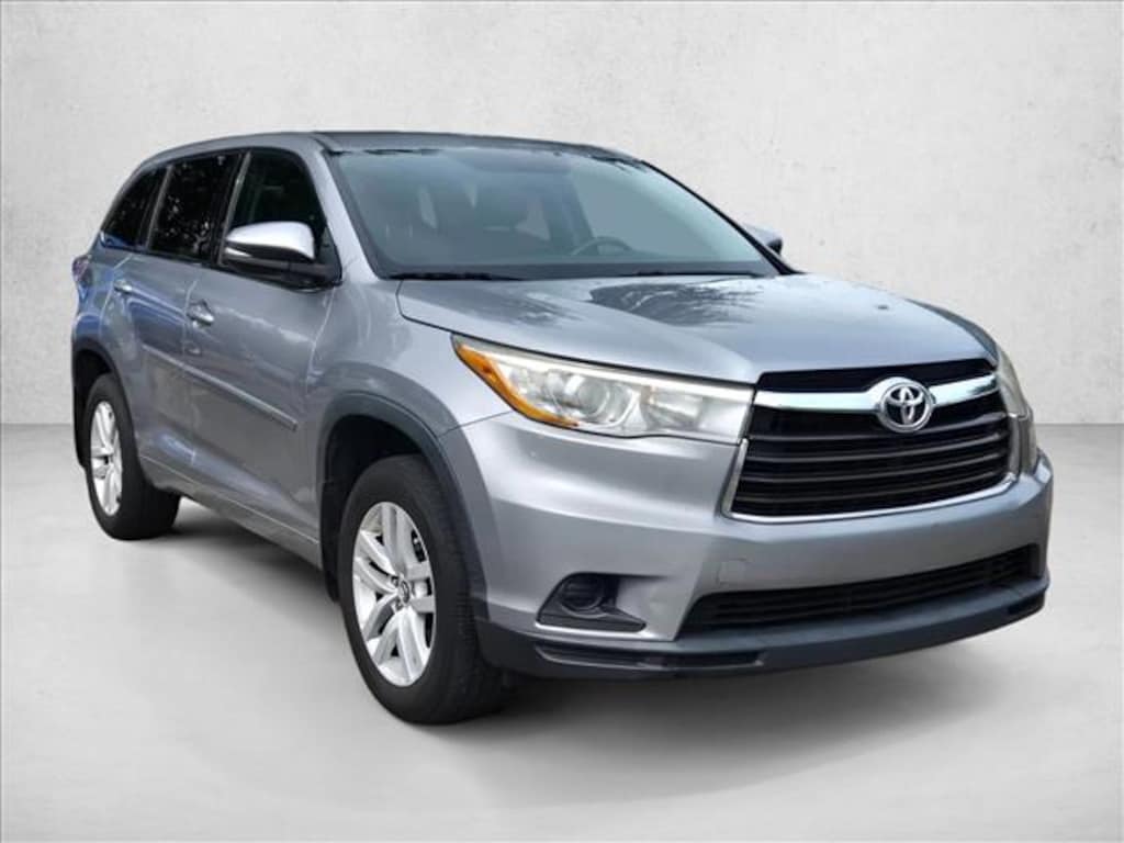Used 2016 Toyota Highlander  SUV