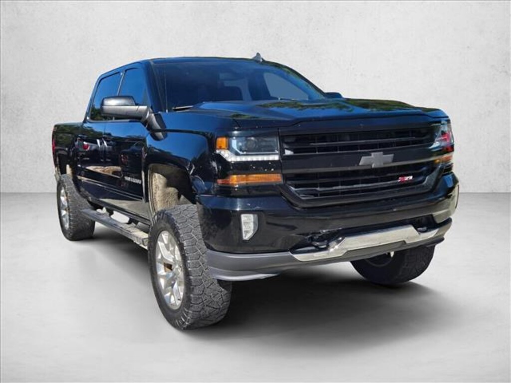 Used 2018 Chevrolet Silverado 1500 LT Truck Crew Cab