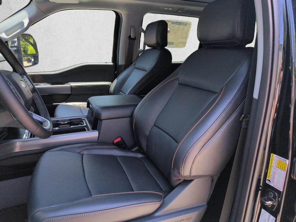 New 2026 Ford F-350 LARIAT Truck Crew Cab