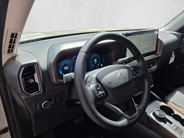 2025 Ford Bronco Sport Outer Banks photo 3