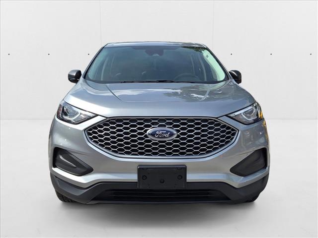 2023 Ford Edge SE photo 2
