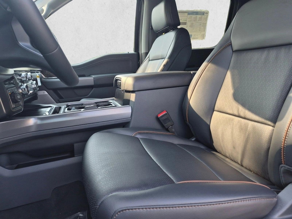 New 2026 Ford F-350 LARIAT Truck Crew Cab