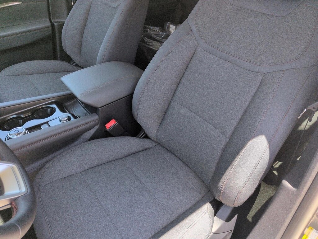 New 2026 Ford Explorer Active w/200A Pkg SUV