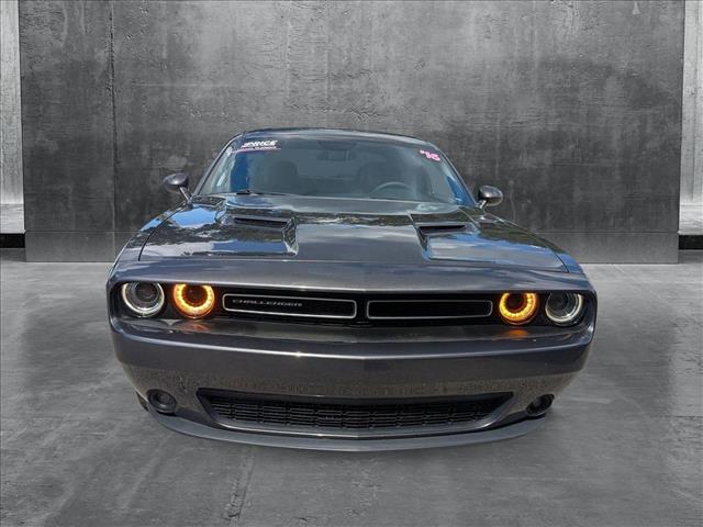 2016 Dodge Challenger SXT Plus photo 2
