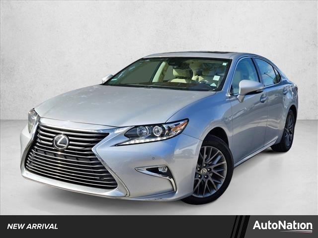 2018 Lexus ES 350's photo