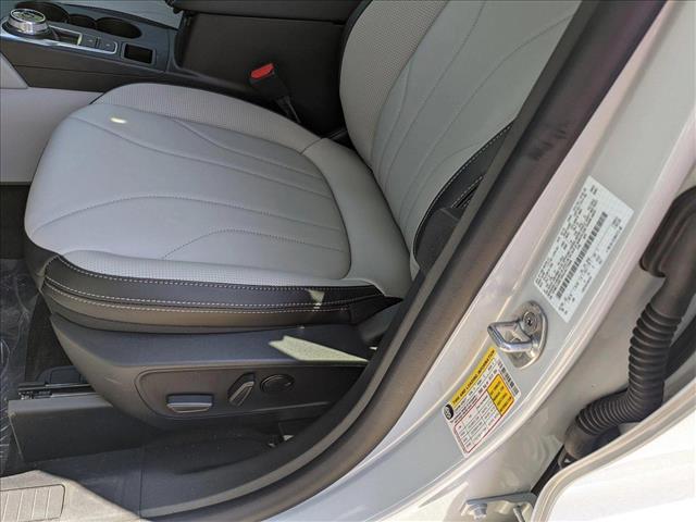 2025 Ford Escape Premium photo 4