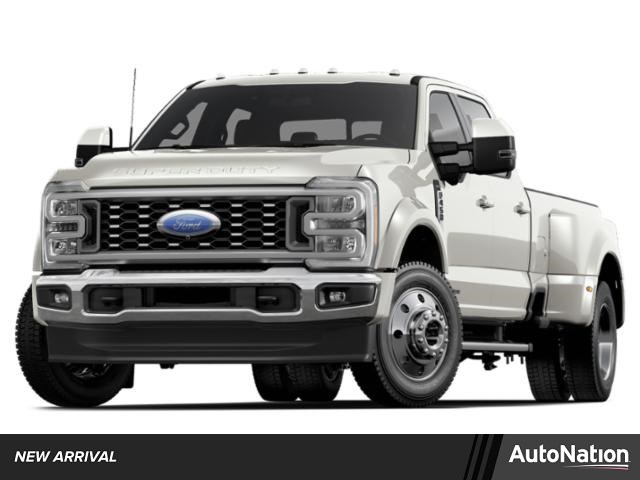 2027 Ford F-450 LARIAT Truck Crew Cab