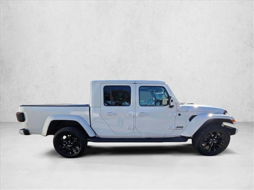 Used 2021 Jeep Gladiator High Altitude Truck Crew Cab