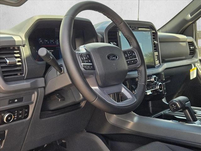 2025 Ford F-150 XLT photo 3