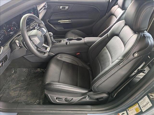 2025 Ford Mustang GT Premium photo 4