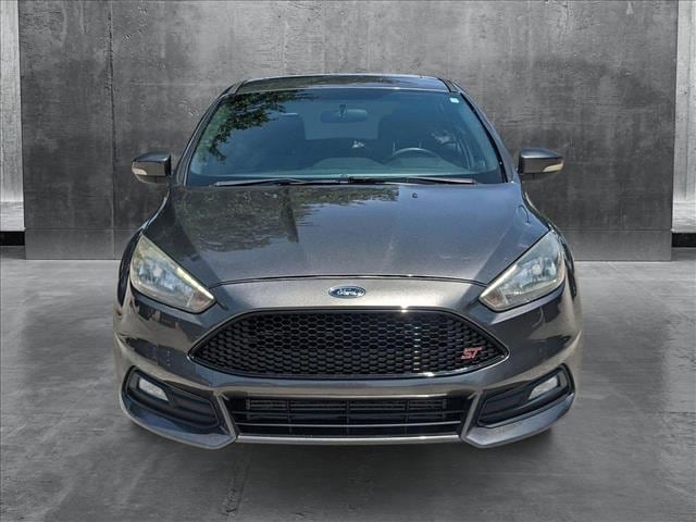 Used 2016 Ford Focus ST with VIN 1FADP3L94GL279458 for sale in Jacksonville, FL