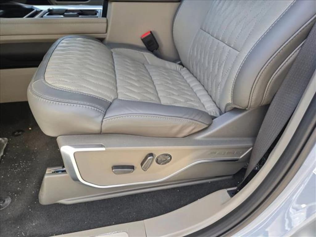 New 2026 Ford F-350 Platinum Truck Crew Cab