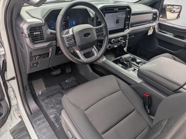 2025 Ford F-150 XLT photo 3