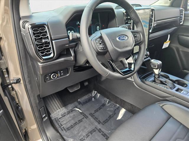 2025 Ford Ranger Lariat photo 3