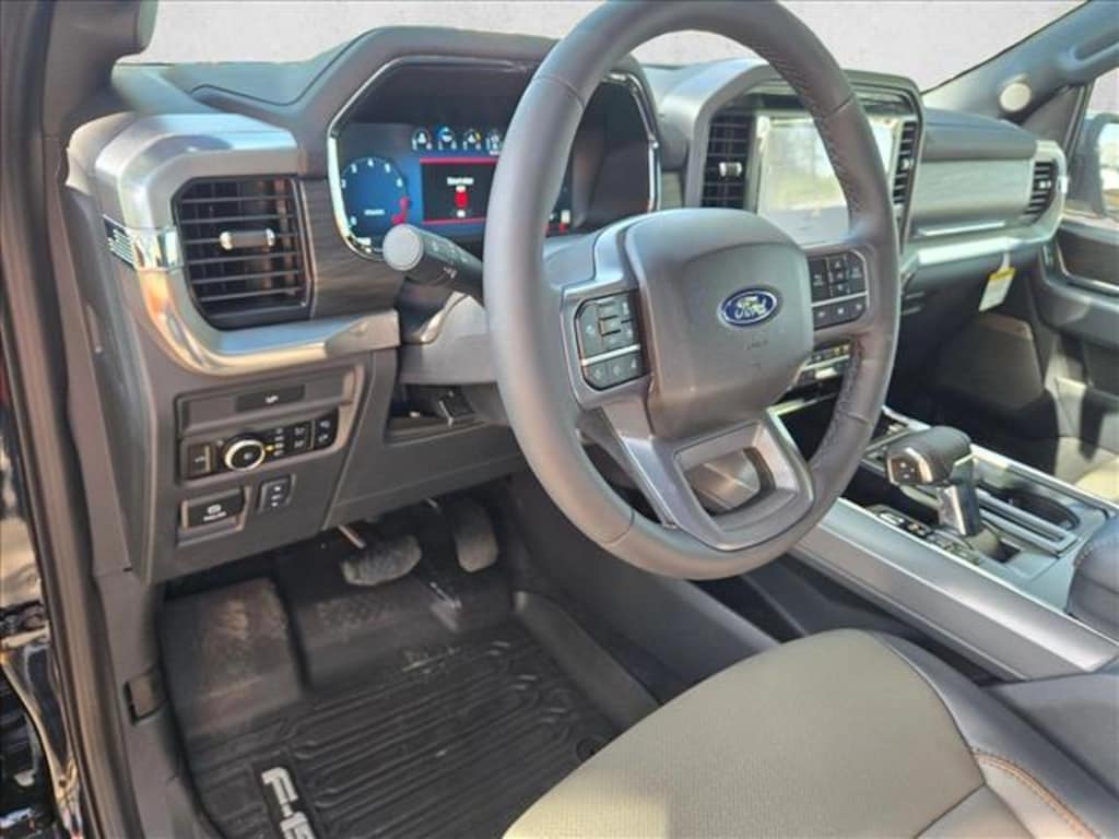 New 2026 Ford F-150 LARIAT Truck SuperCrew Cab