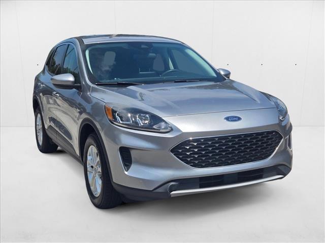 2021 Ford Escape SE Hybrid photo 3