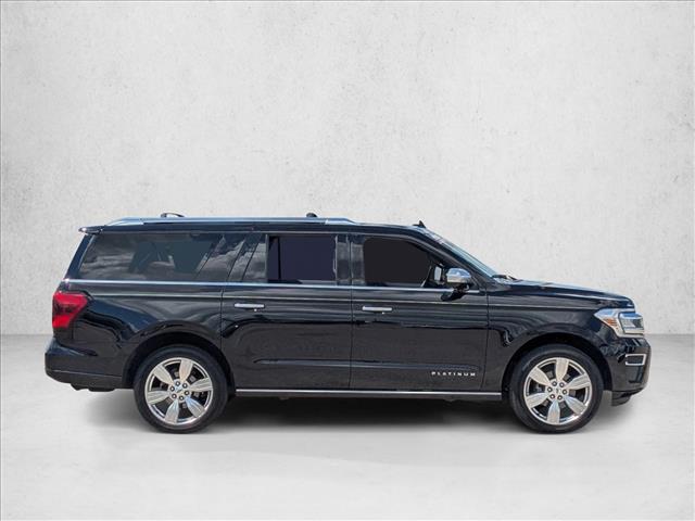 2022 Ford Expedition MAX Platinum photo 4