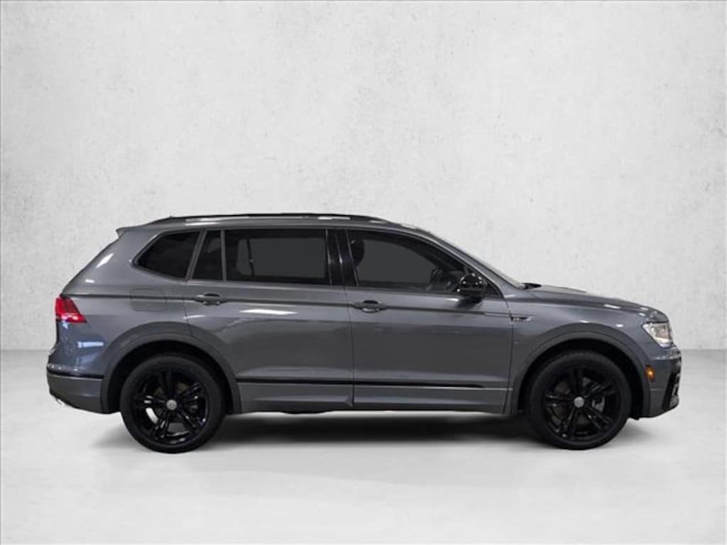Used 2019 Volkswagen Tiguan SE SUV