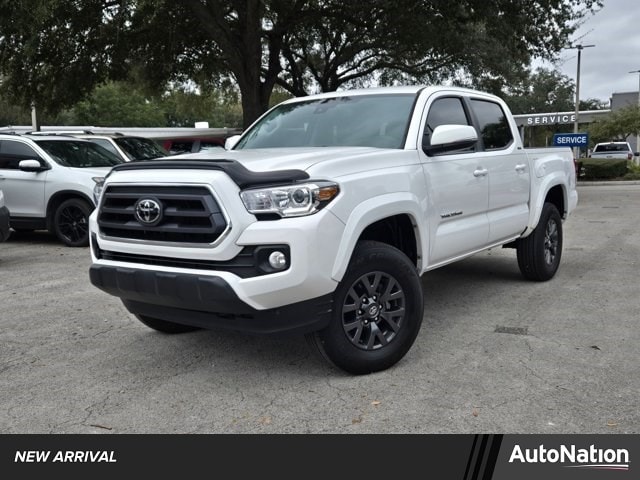 2023 Toyota Tacoma SR5's photo