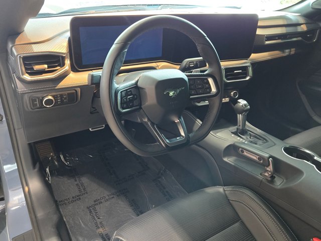 2025 Ford Mustang GT Premium photo 3